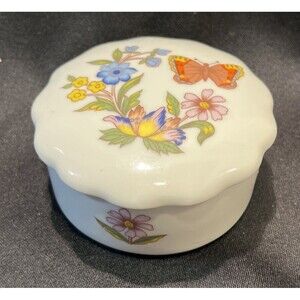 VINTAGE PRESTIGE BEAUTIFUL BUTTERFLY FLORAL TRINKET BOX FINE CHINA JAPAN